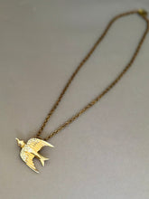Load image into Gallery viewer, Swallow Necklace