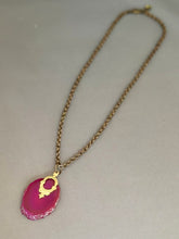 Load image into Gallery viewer, Fuchsia Necklace
