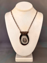Load image into Gallery viewer, Eleanor Necklace