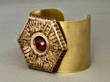 Load image into Gallery viewer, Victoria Cuff - Hexagon