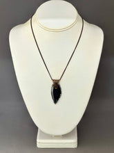 Load image into Gallery viewer, Pepper Necklace