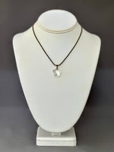 Load image into Gallery viewer, Tini Necklace - Clear Flower