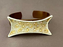 Load image into Gallery viewer, Linda Cuff