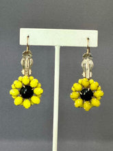 Load image into Gallery viewer, Buttercup Earrings