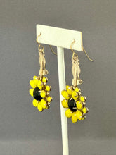 Load image into Gallery viewer, Buttercup Earrings