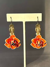 Load image into Gallery viewer, Rose Earring