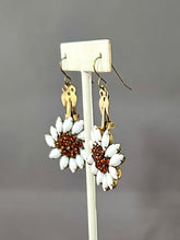 Load image into Gallery viewer, Arlene Earrings