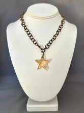 Load image into Gallery viewer, Klara Necklace - Gold
