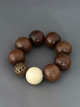 Load image into Gallery viewer, Edna Bracelet - Chocolate and Cream
