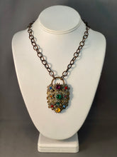 Load image into Gallery viewer, Marguerite Necklace
