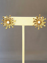 Load image into Gallery viewer, Trudy Earrings - White

