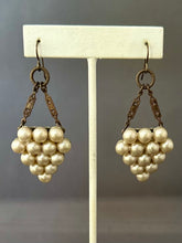 Load image into Gallery viewer, Gabrielle Earrings
