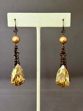 Load image into Gallery viewer, Blanche Earrings
