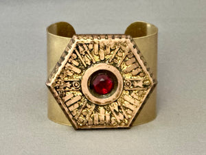 Victoria Cuff - Hexagon