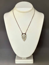 Load image into Gallery viewer, Lucy Necklace
