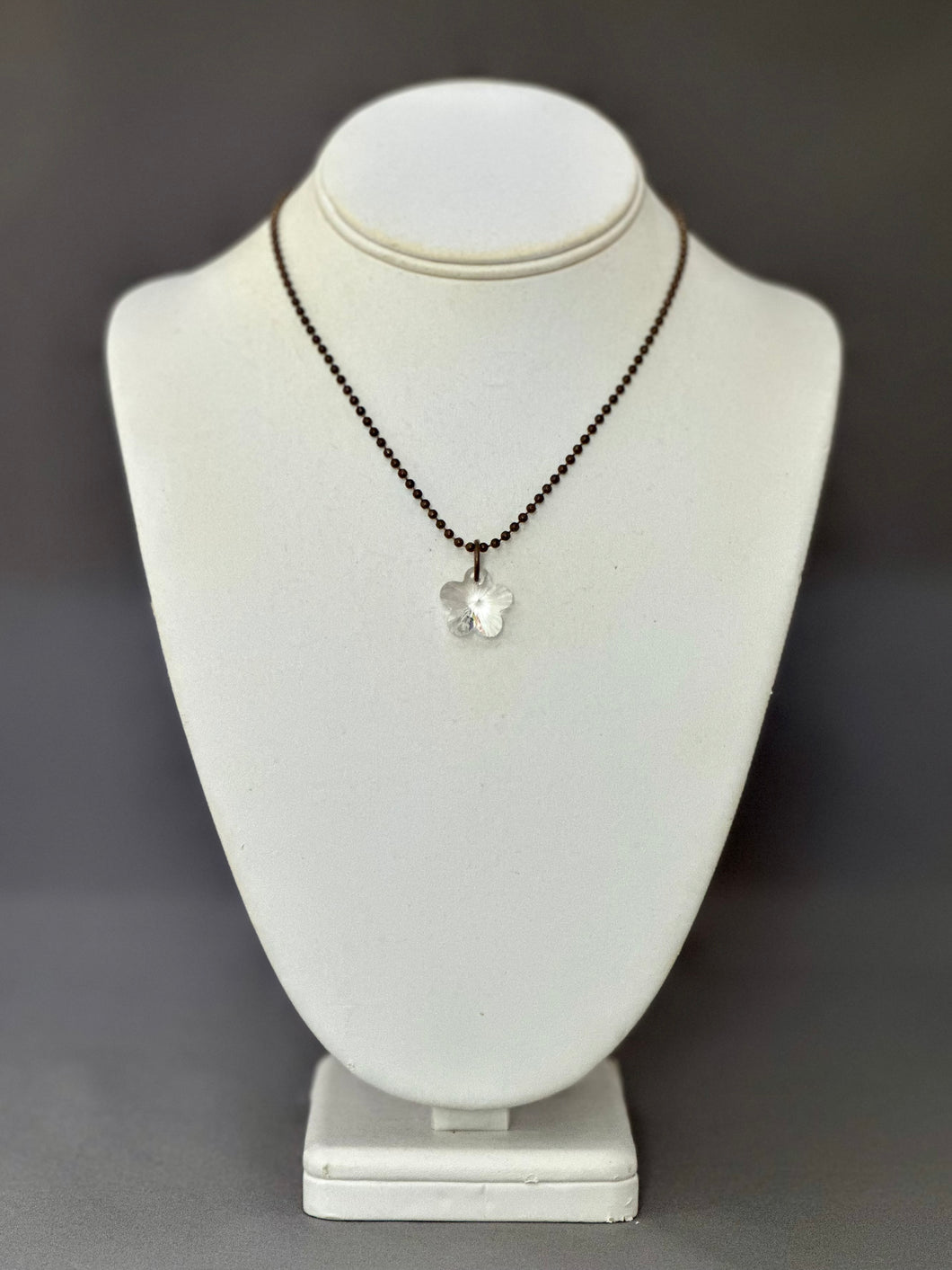 Tini Necklace - Clear Flower