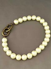 Load image into Gallery viewer, Colleen Necklace - Cream with Oval Clasp
