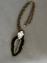 Load image into Gallery viewer, Gwendolyn Necklace
