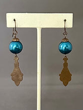 Load image into Gallery viewer, Noa Earrings
