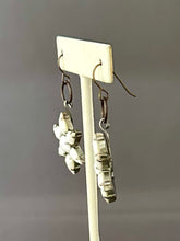 Load image into Gallery viewer, Icelyn Earrings

